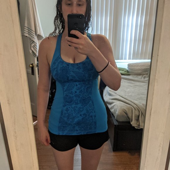 Lululemon Paisley Criss-Cross Tank Top - Picture 7 of 8